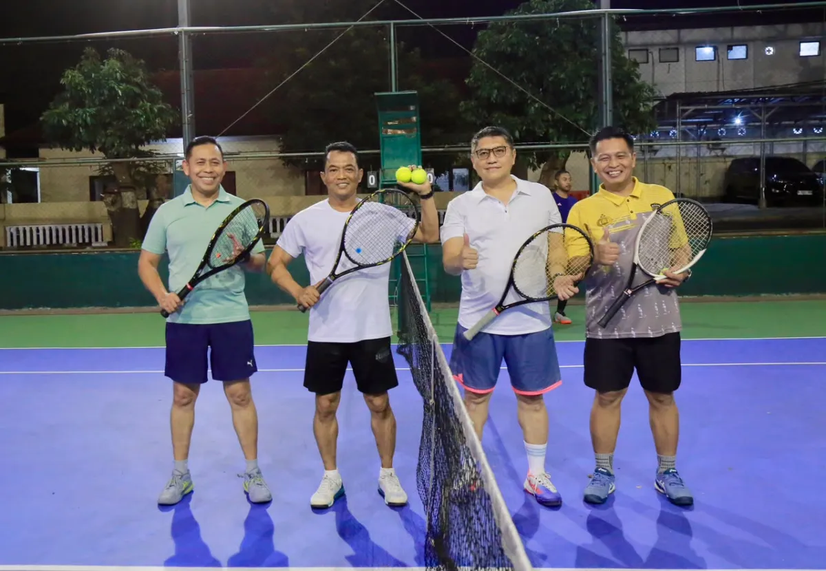 Gelaran Night Open Tennis  Lapangan Hardcourt Mako Polda NTB